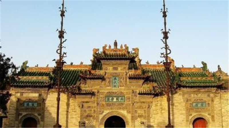 花戏楼位于亳州城北关,涡水南岸,原名大关帝庙,又称山陕会馆,是一座建